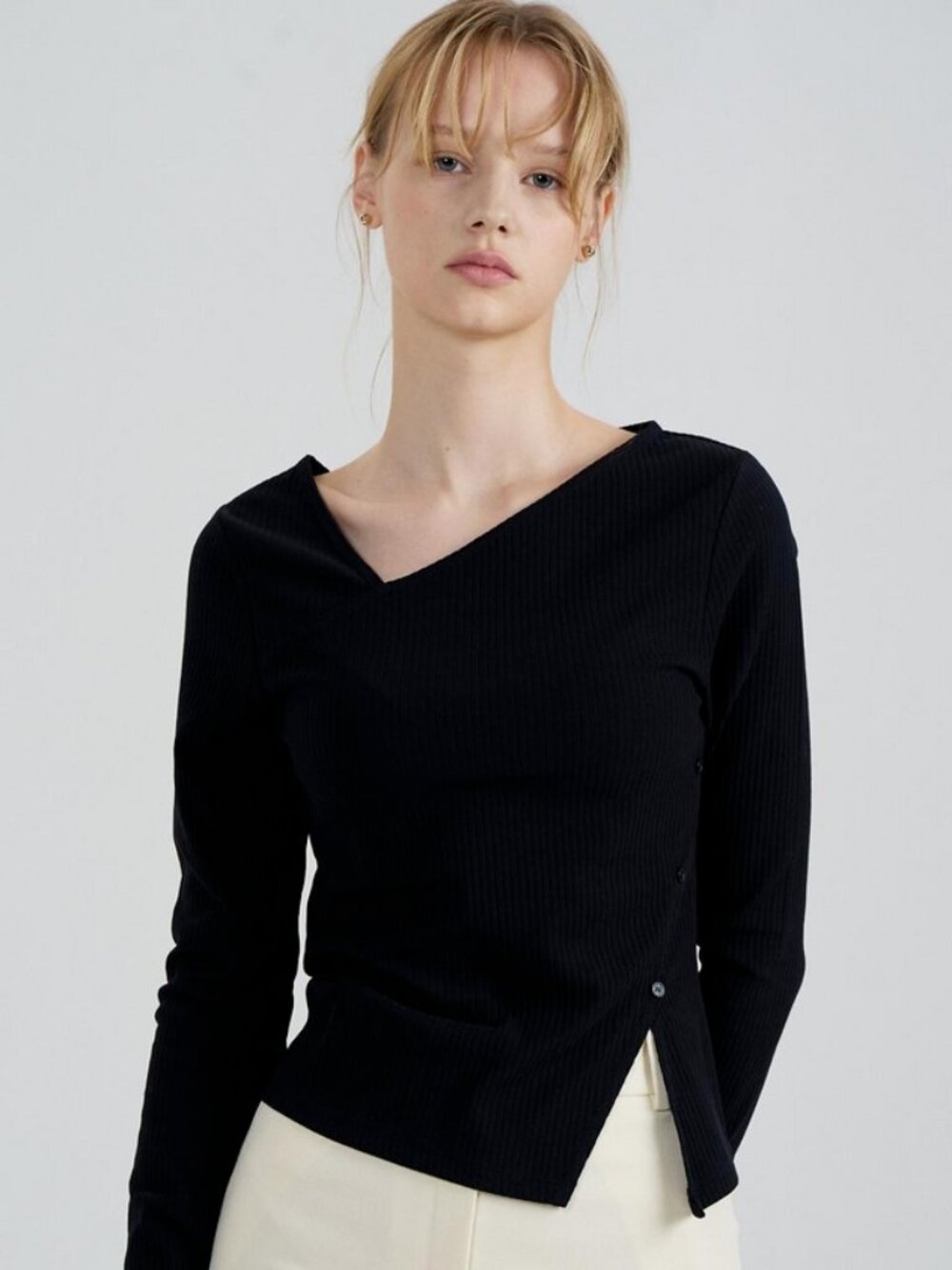 NWT FRONTROW  Long Sleeve Button T-shirt Black M